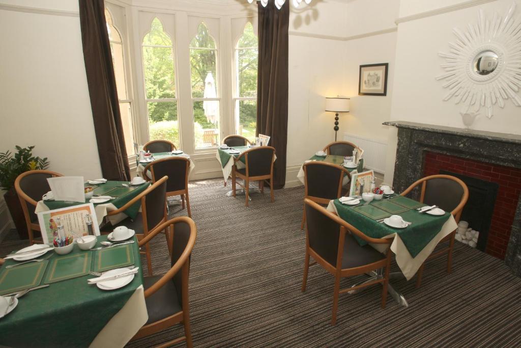 Cliff Lawn Hotel Leeds  Exterior photo