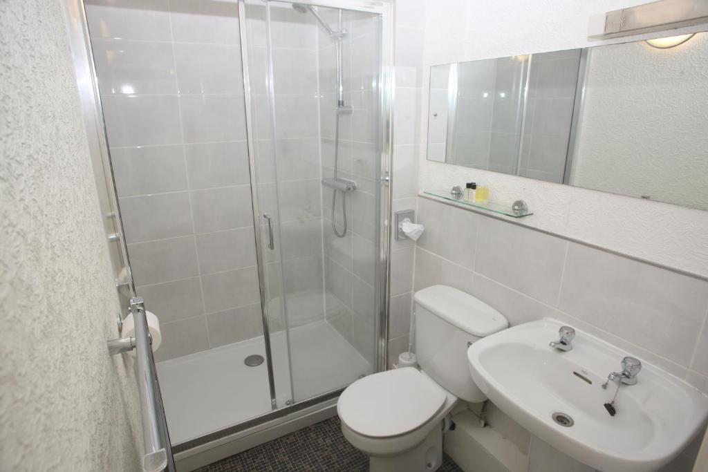 Cliff Lawn Hotel Leeds  Room photo